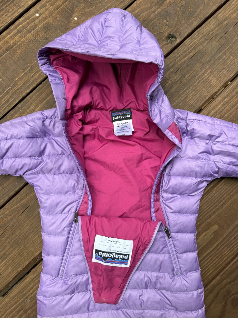 Patagonia - Infant Down Sweater Bunting - Picture 2 of 6